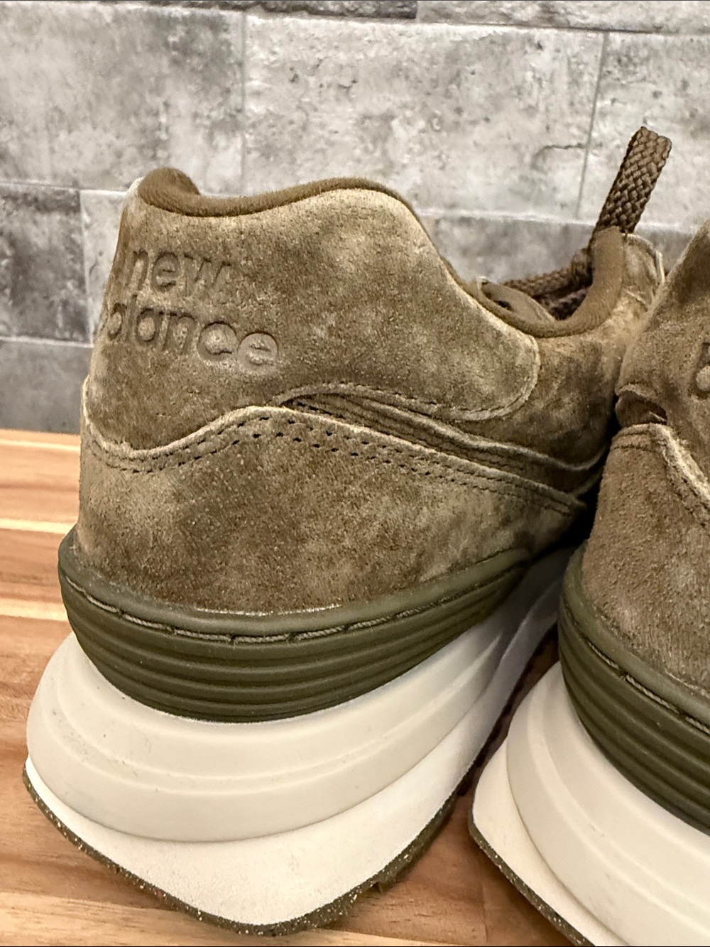New Balance Olive Green Suede Men's Sneaker size 10 - Picture 16 of 16